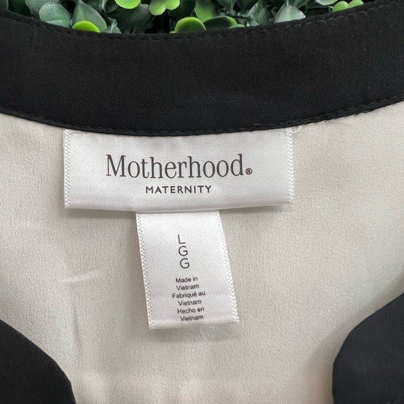 NWT Motherhood Maternity Sheer Blouse - Picture 2 of 3
